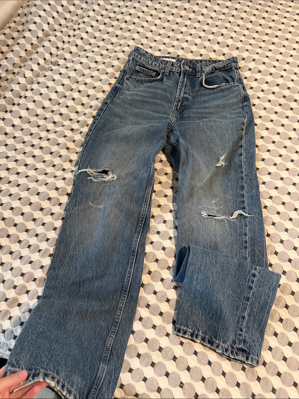 Zara Distressed Boyfriend Jeans in Medium Blue